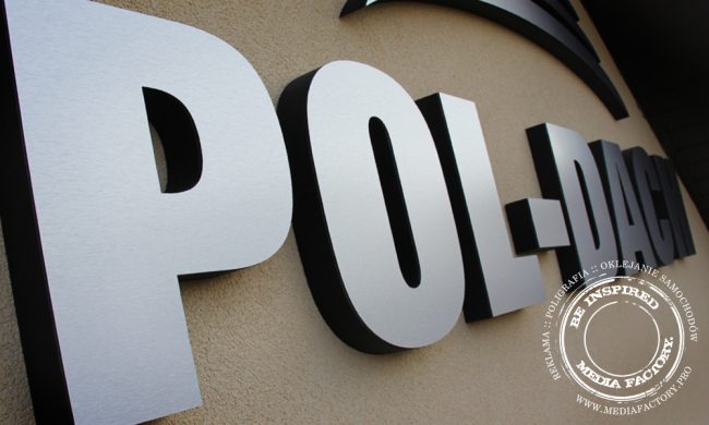 logotyp przestrzenny POLDACH styrodur plyta kompozytowa dibond szczotkowane aluminium 3