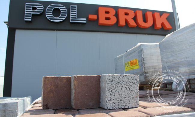 Litery przestrzenne swiecace POL-BRUK aluminium PCV diody kaseton 2