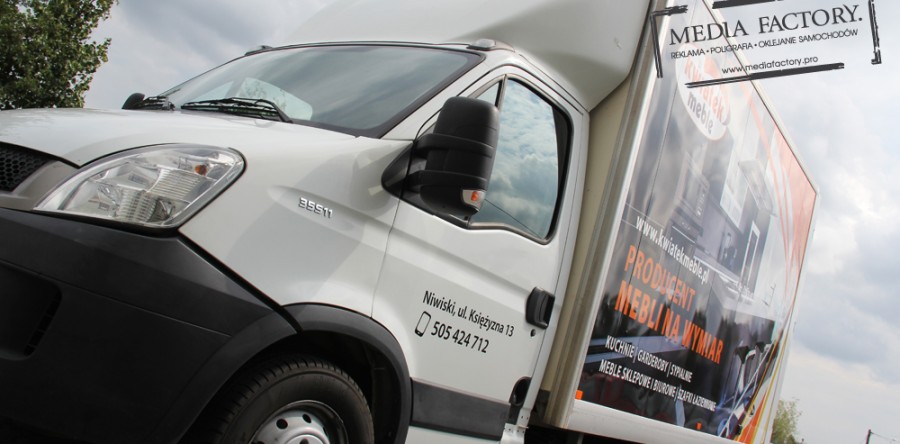 Duża skrzynia = duża reklama