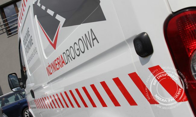 Renault Master Inzynieria Drogowa folia polimerowa ploterowa wycinaka projekt 4