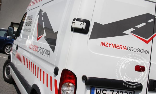 Renault Master Inzynieria Drogowa folia polimerowa ploterowa wycinaka projekt 6
