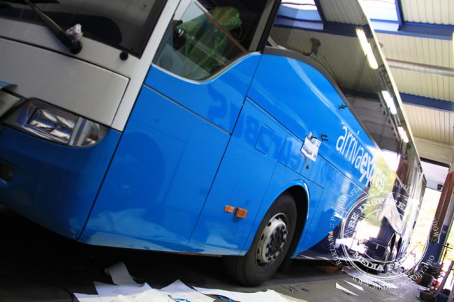 Arriva autobus Mercedes Tourismo folia wylewana do zmiany koloru auta oklejanie 1