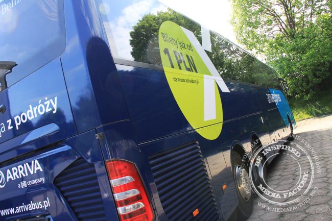 Arriva autobus Mercedes Tourismo folia wylewana do zmiany koloru auta oklejanie 10