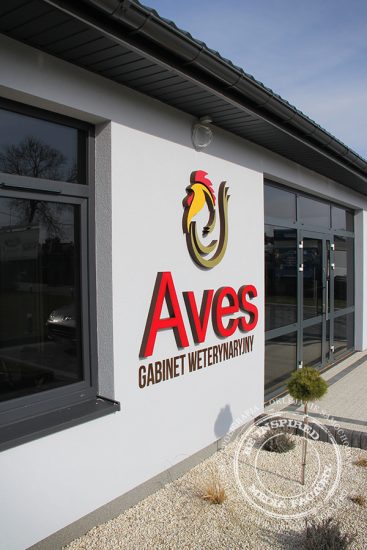 logo aves styrodur plexi montaz 4