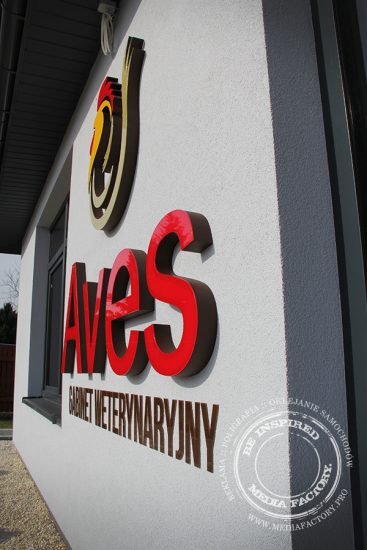 logo aves styrodur plexi montaz 9