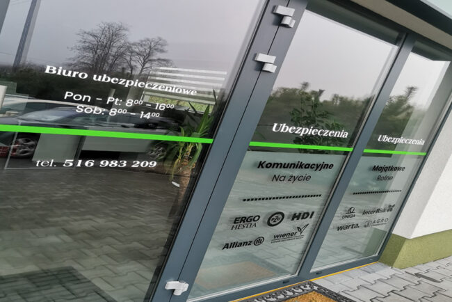 ubezpieczenia-witryna-folia-szroniona-folia-polimerowa-1