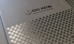 Kalendarze książkowe z lakierem UV