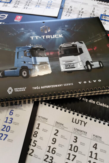 kalendarz-trojdzielny-truck-lakier-UV-2025-3